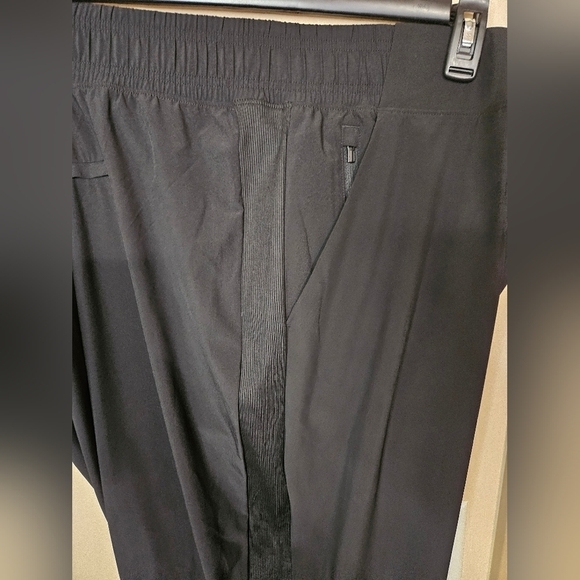#116 Athleta Brooklyn Joggers- Black NWT- Size: 26 - Picture 5 of 10